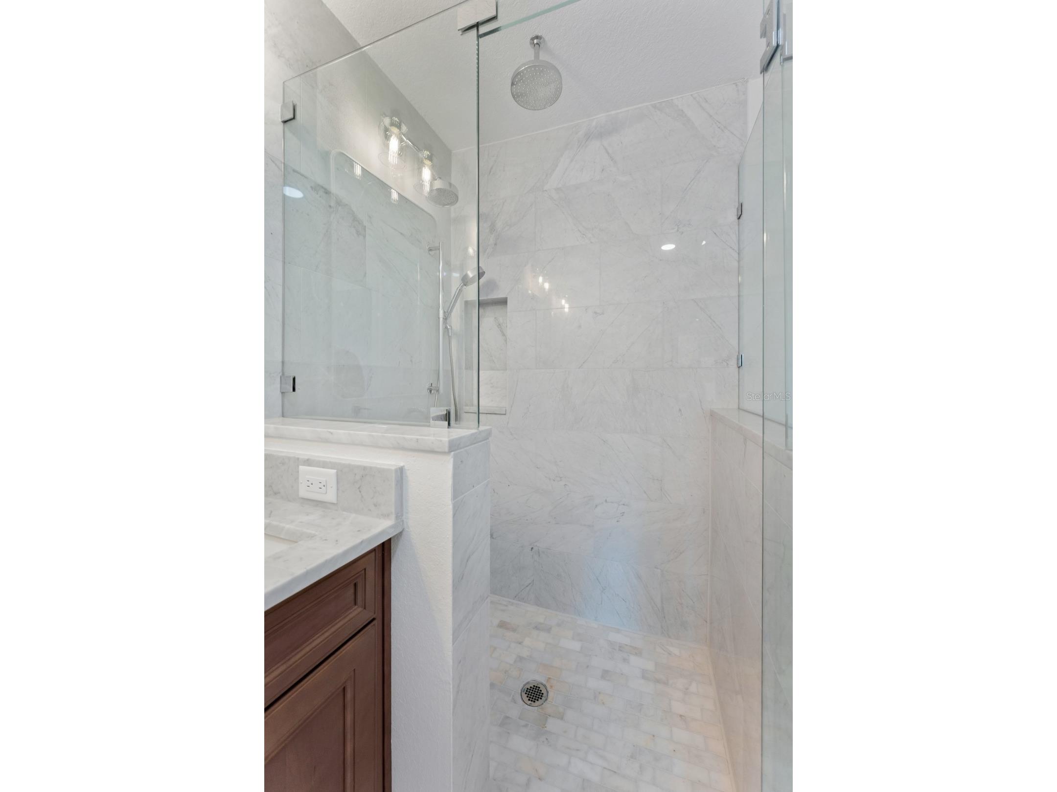 3015 W North B Street Tampa FL 33609 TB8488774 image21