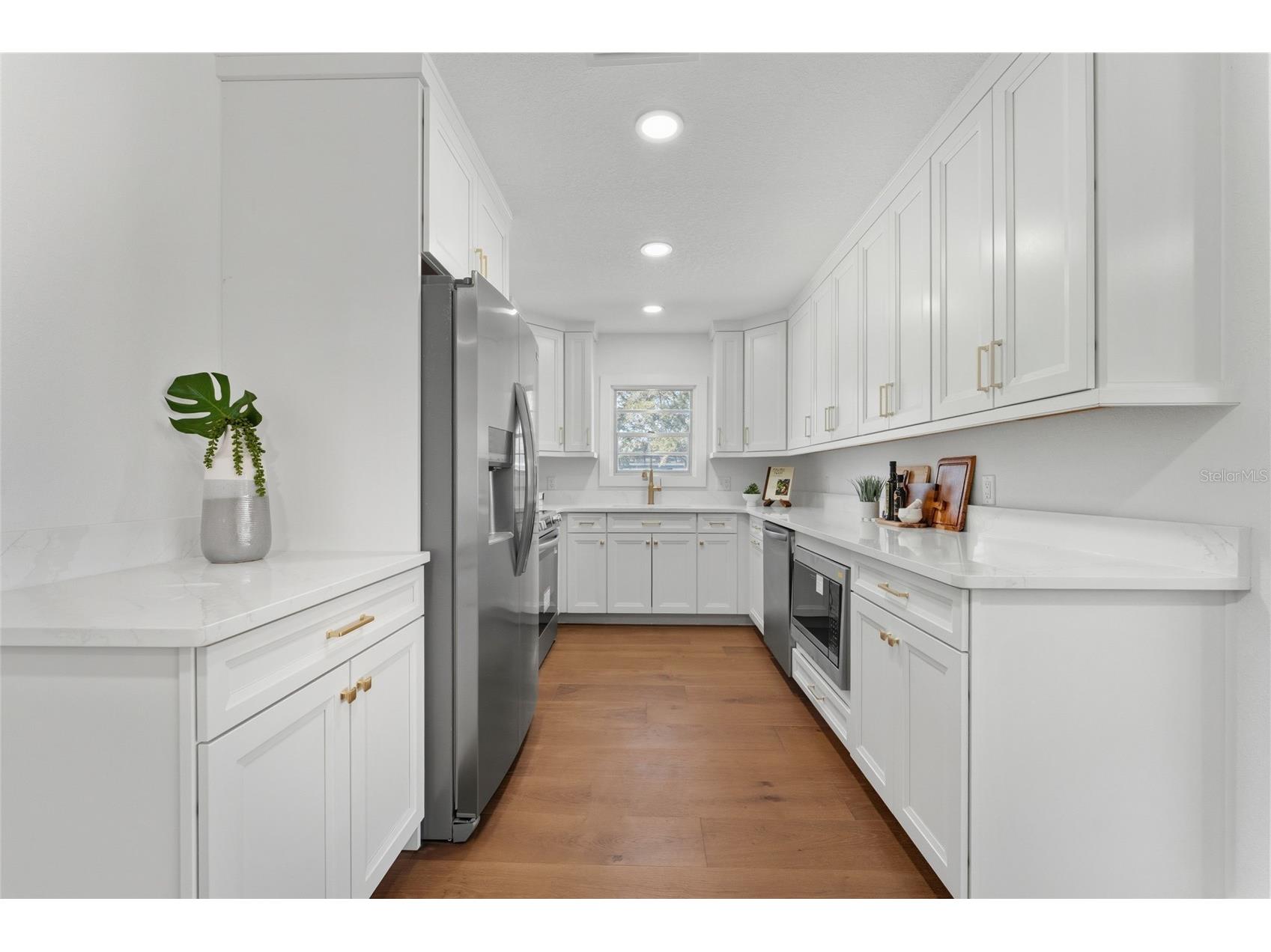 3015 W North B Street Tampa FL 33609 TB8488774 image9