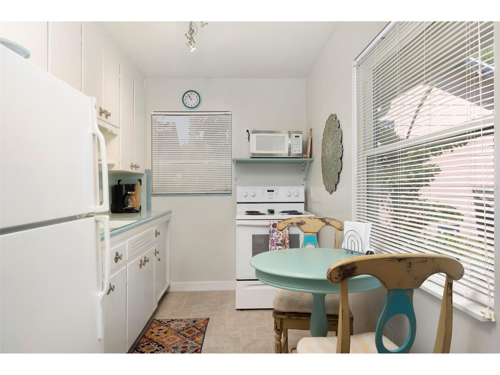 3016 3rd Avenue N Saint Petersburg FL 33713 TB8502372 image34