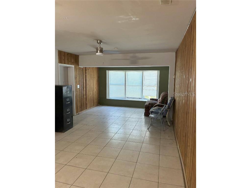 3016 Bloomingdale Avenue Valrico FL 33596 TB8412167 image3