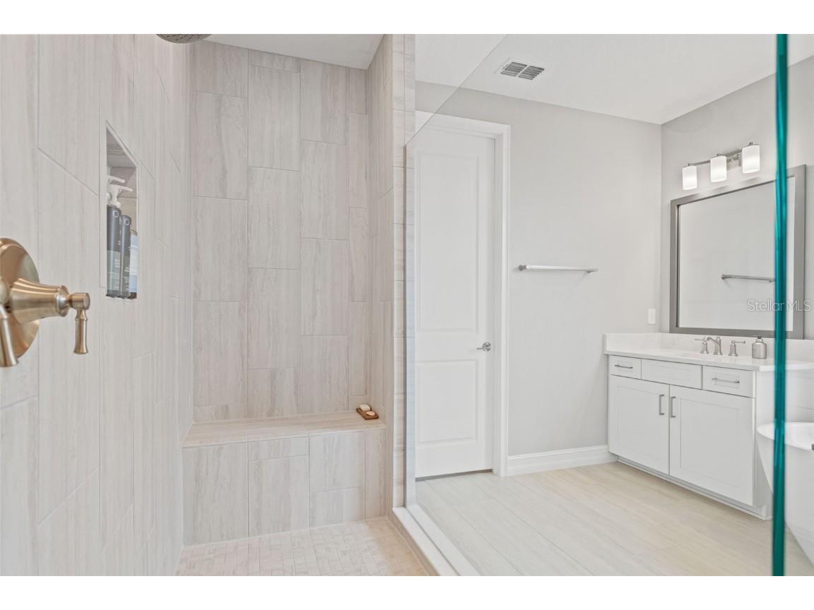 3016 Christophers Watch Lane Ruskin FL 33570 TB8417074 image50