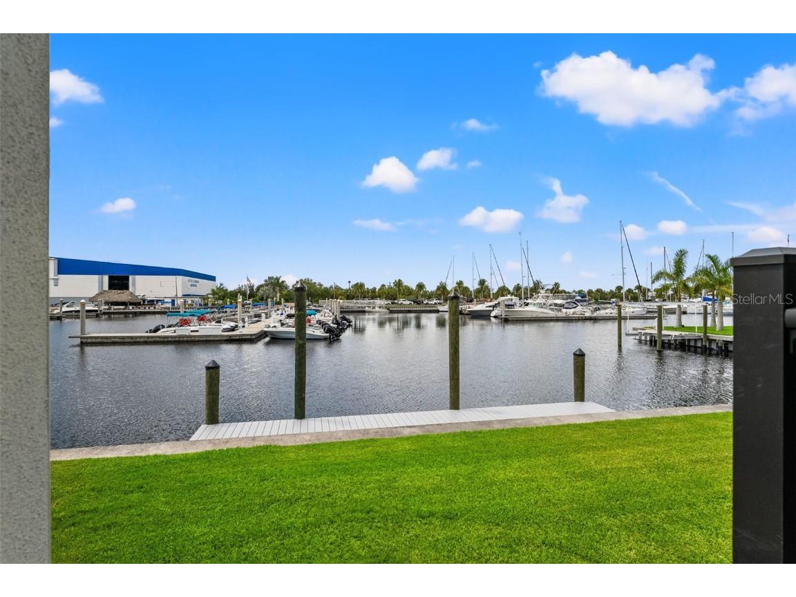 3016 Christophers Watch Lane Ruskin FL 33570 TB8417074 image76