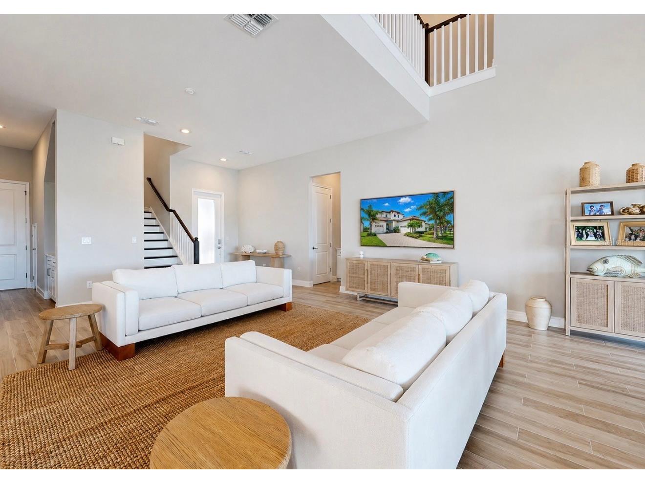3016 Christophers Watch Lane Ruskin FL 33570 TB8508617 image24