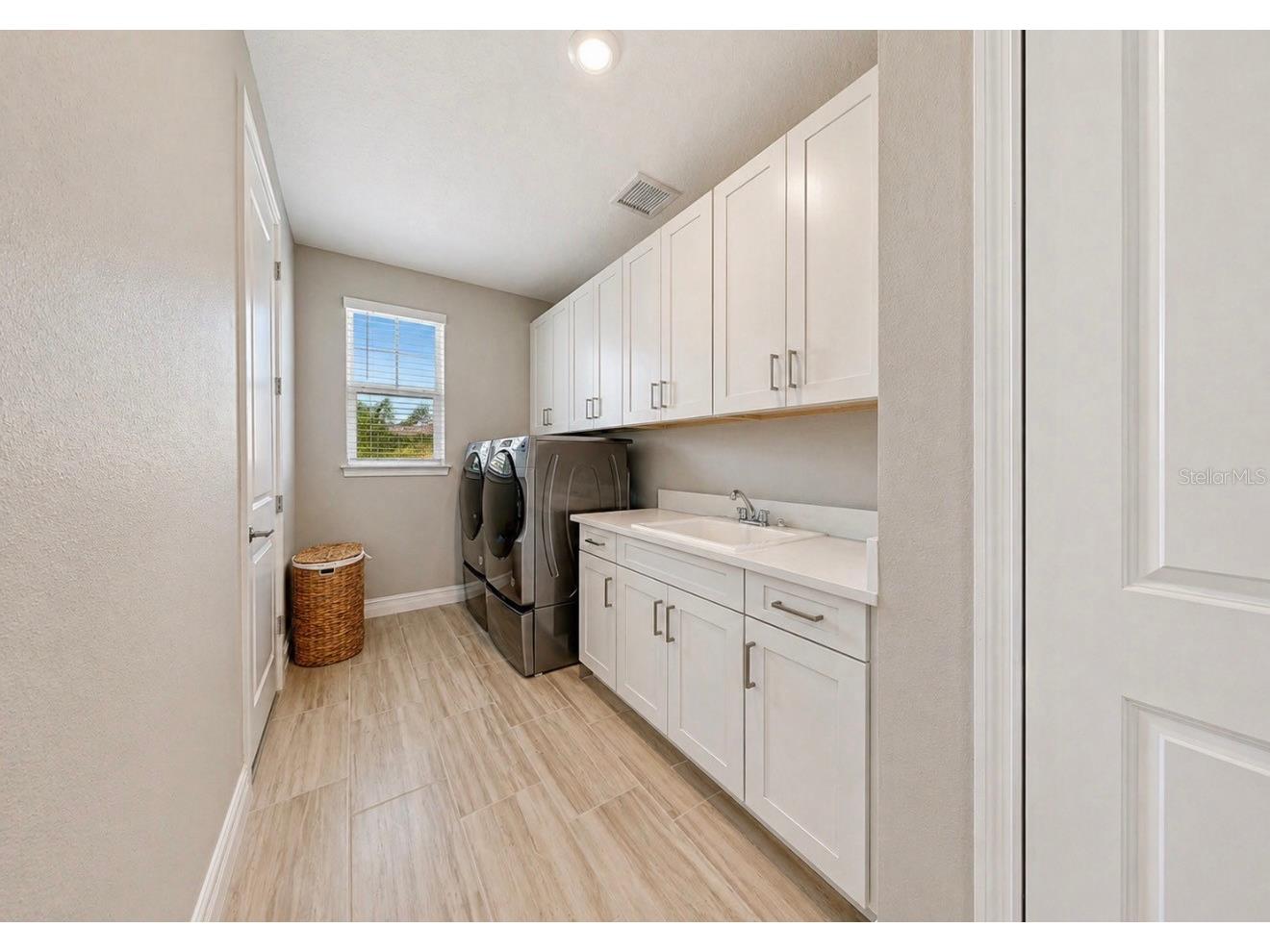 3016 Christophers Watch Lane Ruskin FL 33570 TB8508617 image46
