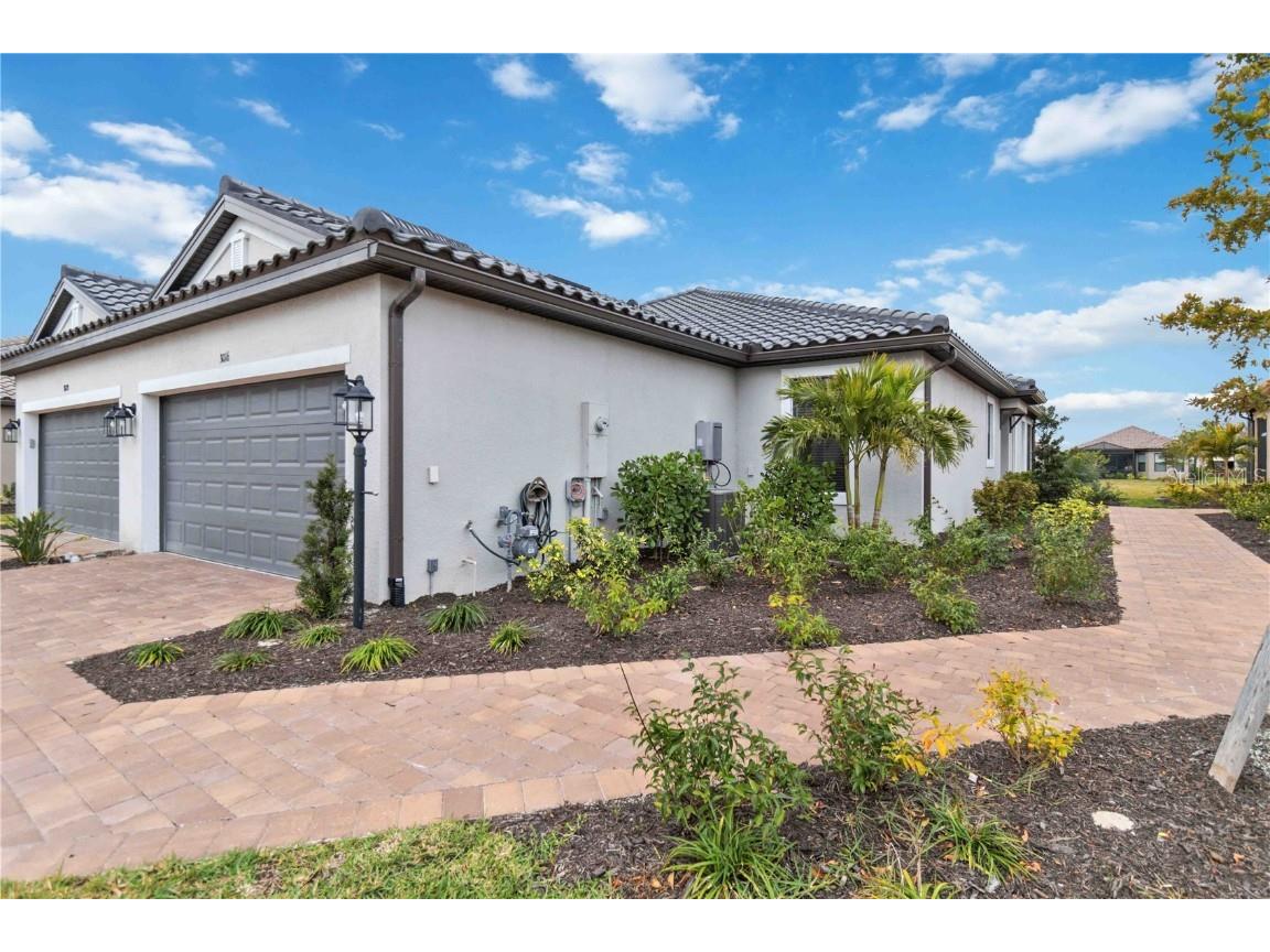 3016 Formia Court Bradenton FL 34211 A4638040 image4
