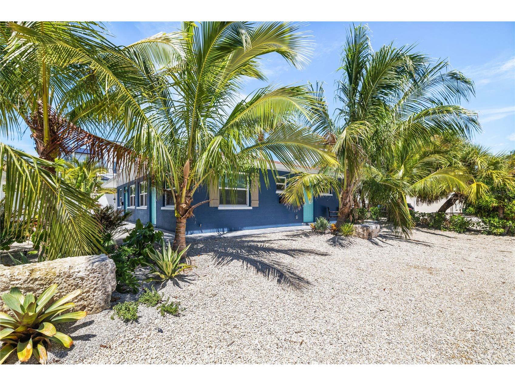 3016 Gulf Drive Holmes Beach FL 34217 - GULF OF MEXICO A4678032 image1