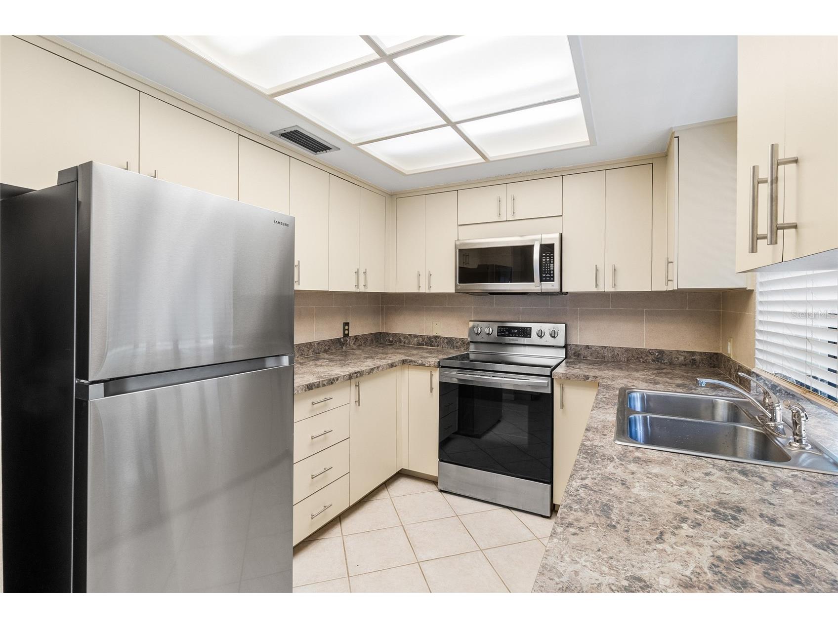 3016 Landmark Boulevard #401 Palm Harbor FL 34684 TB8506463 image14