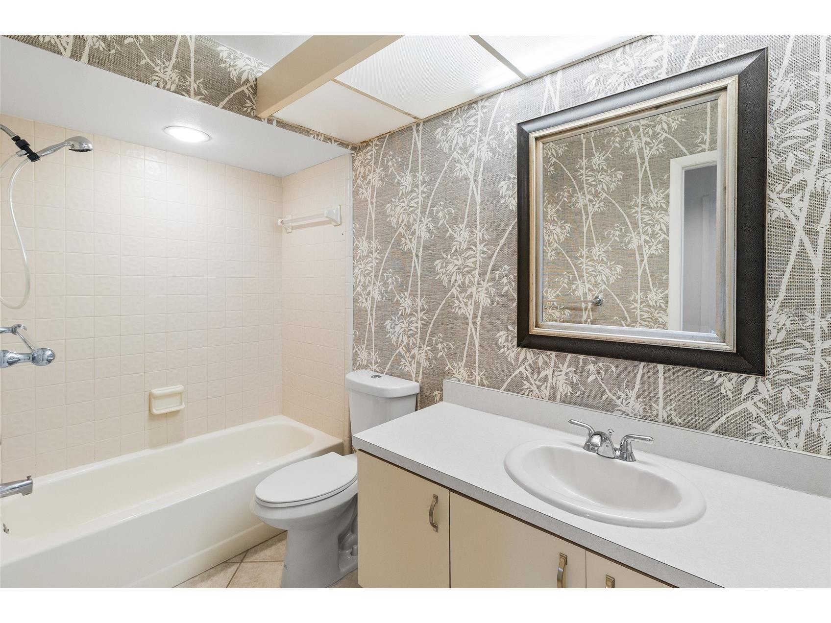 3016 Landmark Boulevard #401 Palm Harbor FL 34684 TB8506463 image28