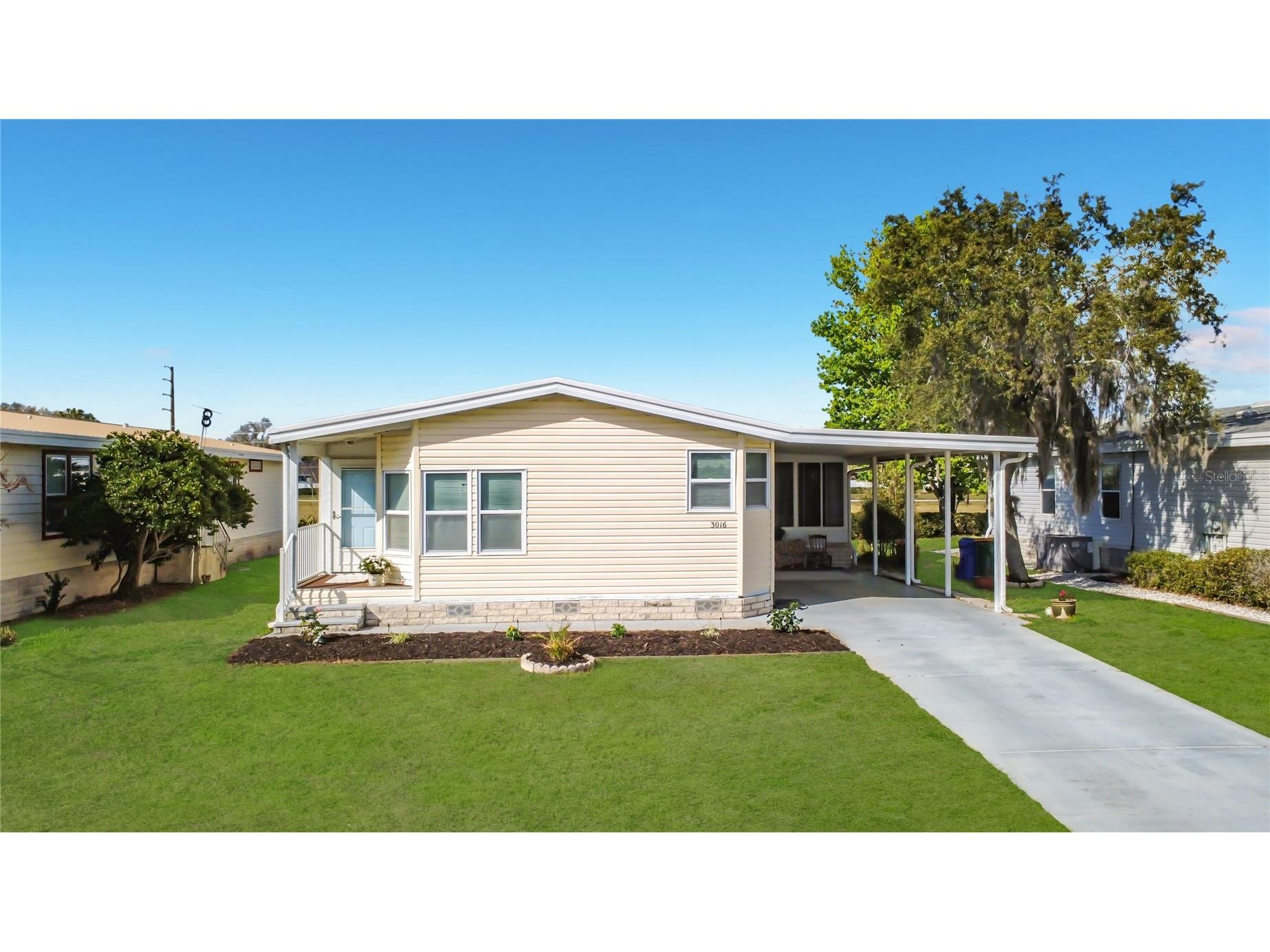3016 Manatee Road Tavares FL 32778 G5109254 image1