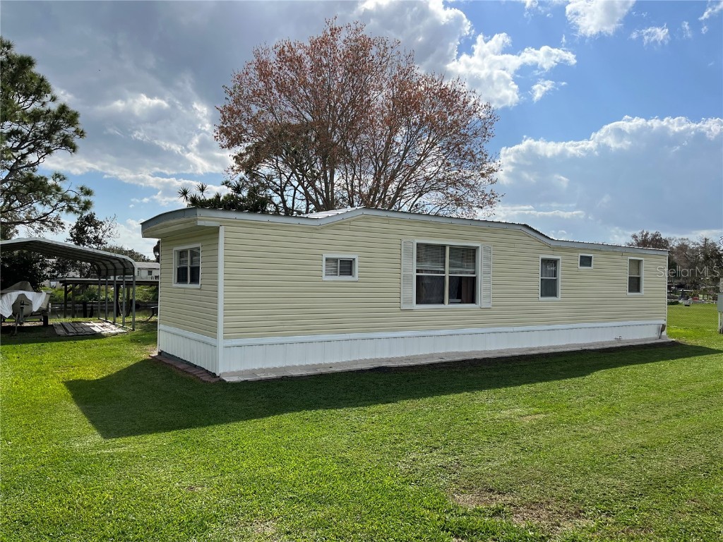 3016 SE 20th Court Okeechobee FL 34974 - CANAL TO LAKE OKEECHOBEE OK222475 image1