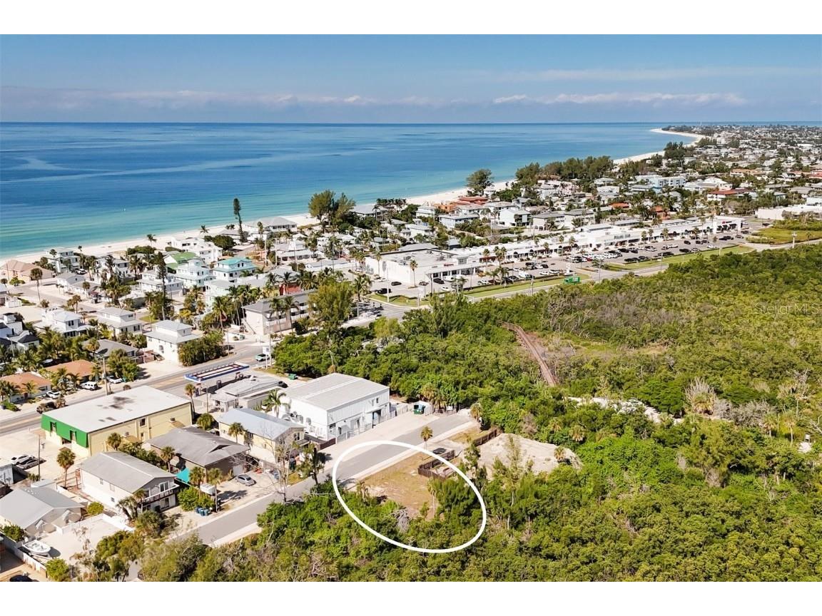 3017 Avenue C Holmes Beach FL 34217 - GULF OF MEXICO A4669691 image2