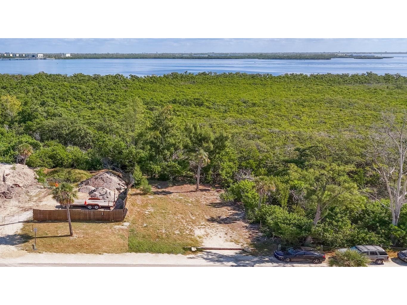 3017 Avenue C Holmes Beach FL 34217 - GULF OF MEXICO A4669691 image4