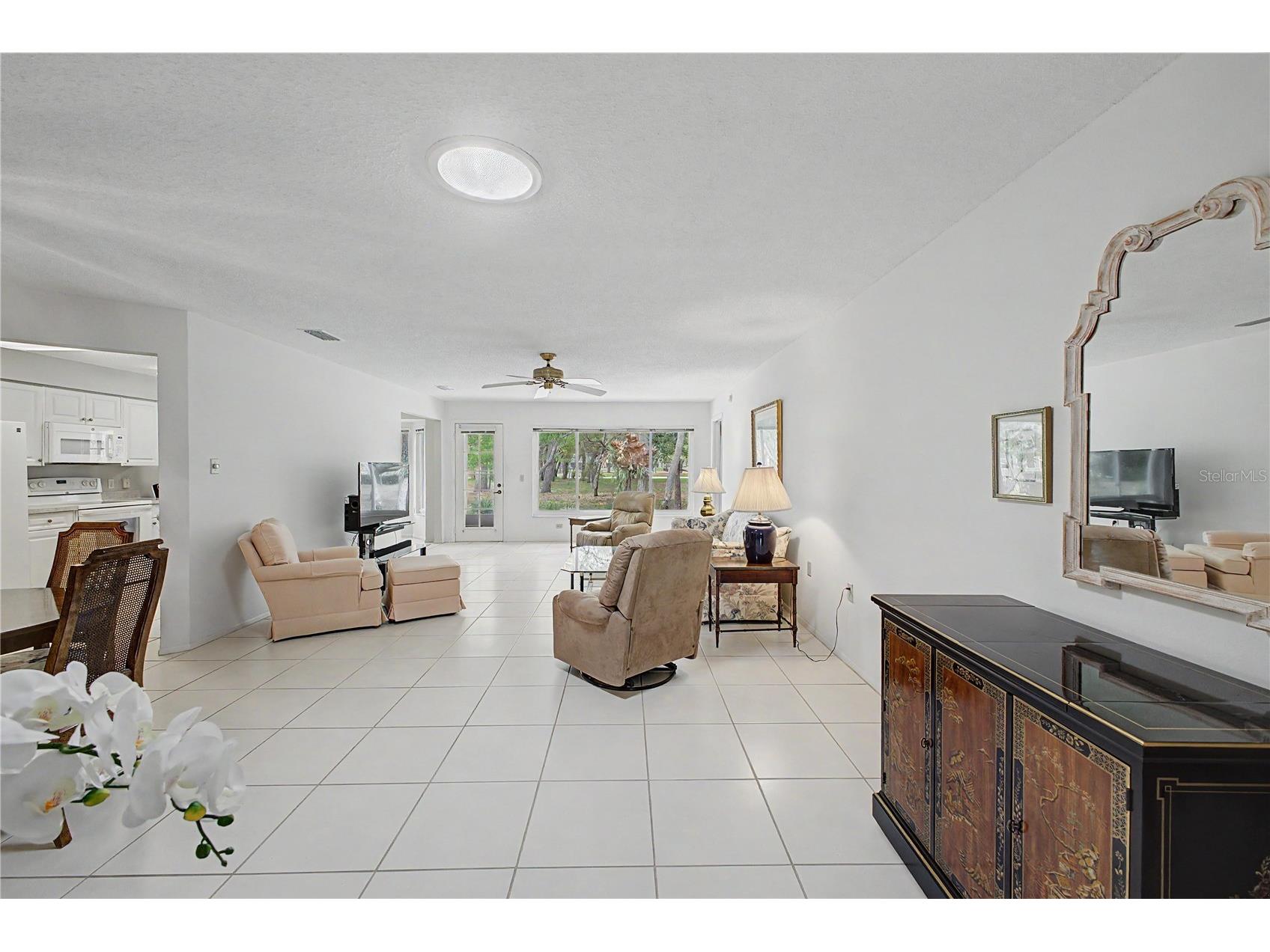 3017 Whispering Pines Court Spring Hill FL 34606 W7884697 image8