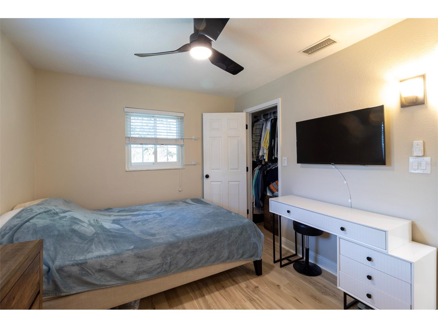 3018 19th Place Largo FL 33774 TB8528461 image17