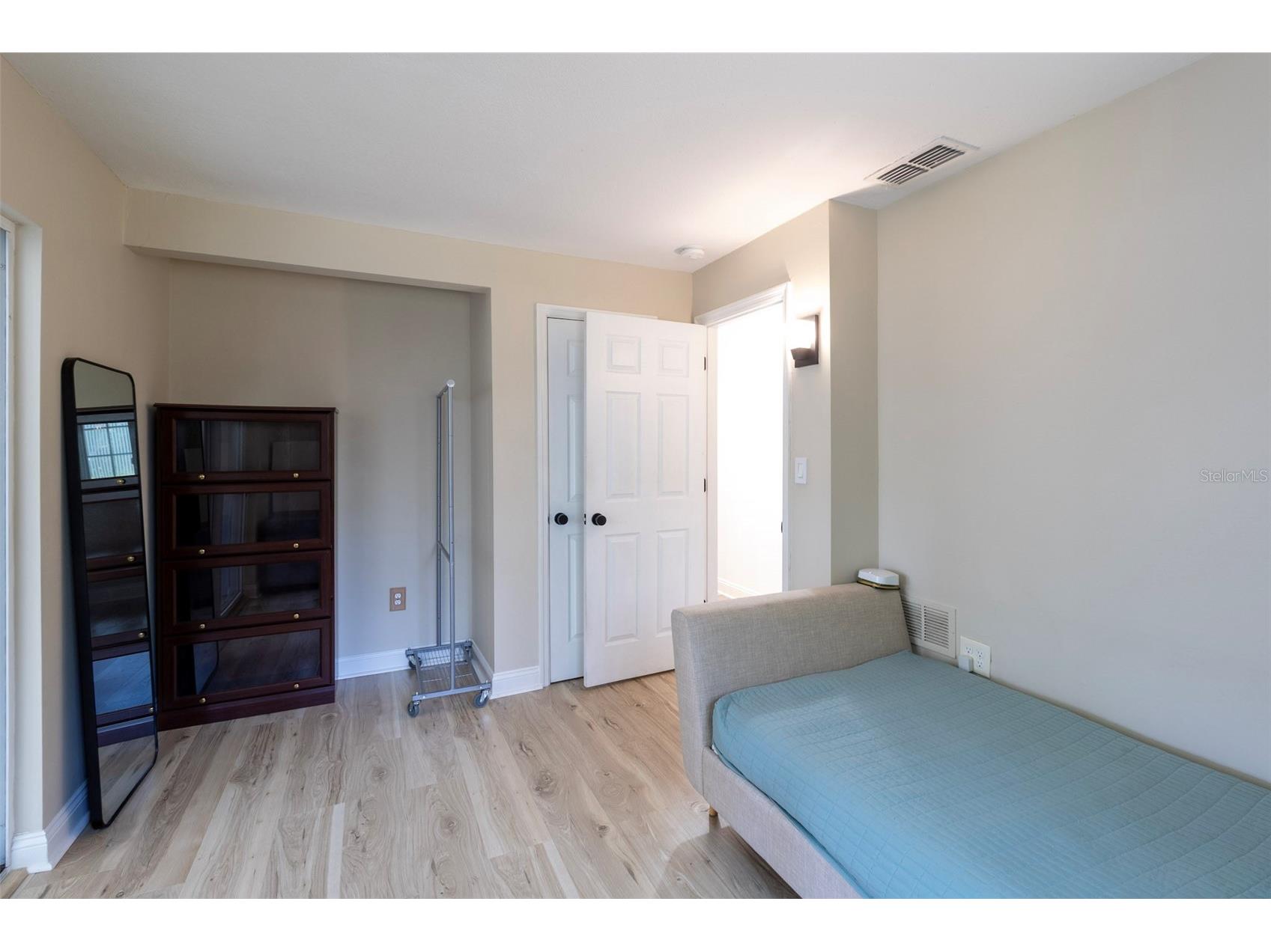 3018 19th Place Largo FL 33774 TB8528461 image20