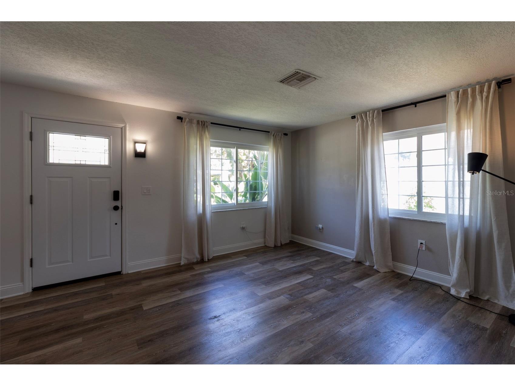 3018 19th Place Largo FL 33774 TB8528461 image7