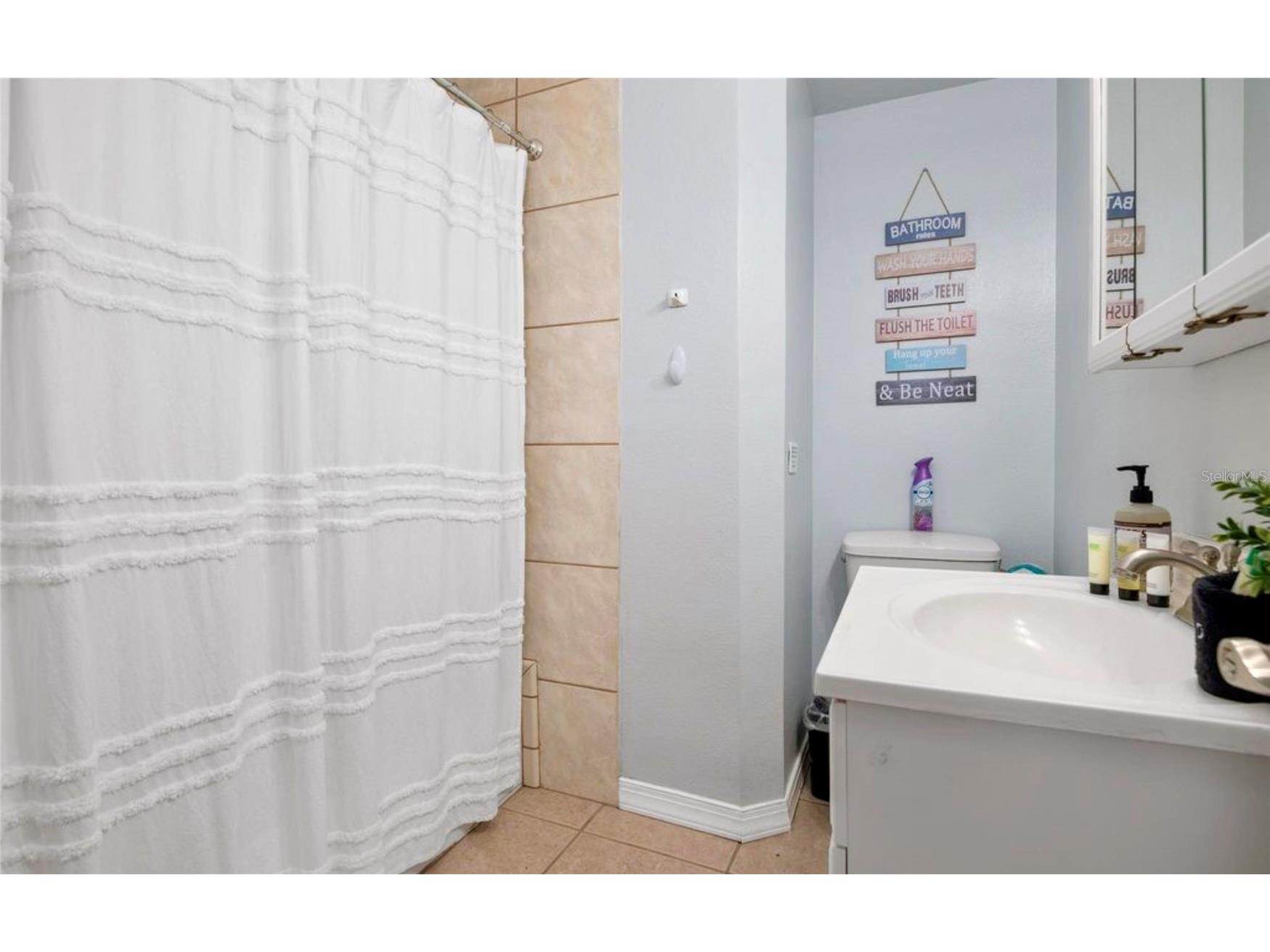 3018 Arlington Street Sarasota FL 34239 A4689348 image11
