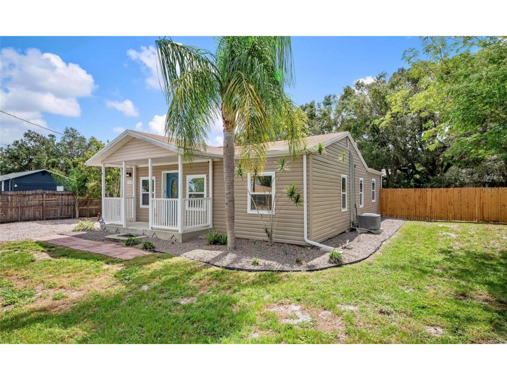 3018 Arlington Street Sarasota FL 34239 A4689348 image2