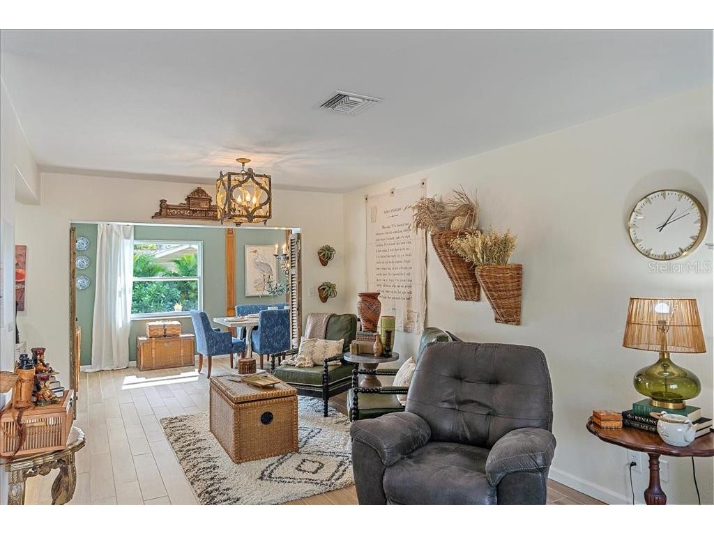 3018 Browning Street Sarasota FL 34237 A4684131 image12