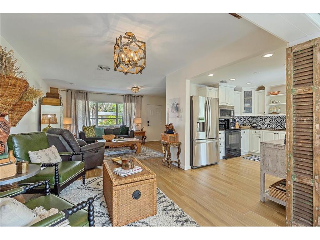 3018 Browning Street Sarasota FL 34237 A4684131 image13