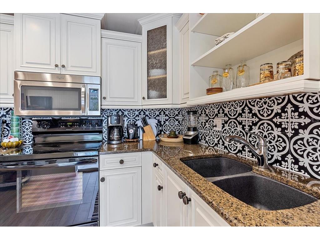 3018 Browning Street Sarasota FL 34237 A4684131 image17