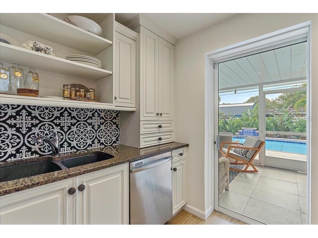 3018 Browning Street Sarasota FL 34237 A4684131 image18