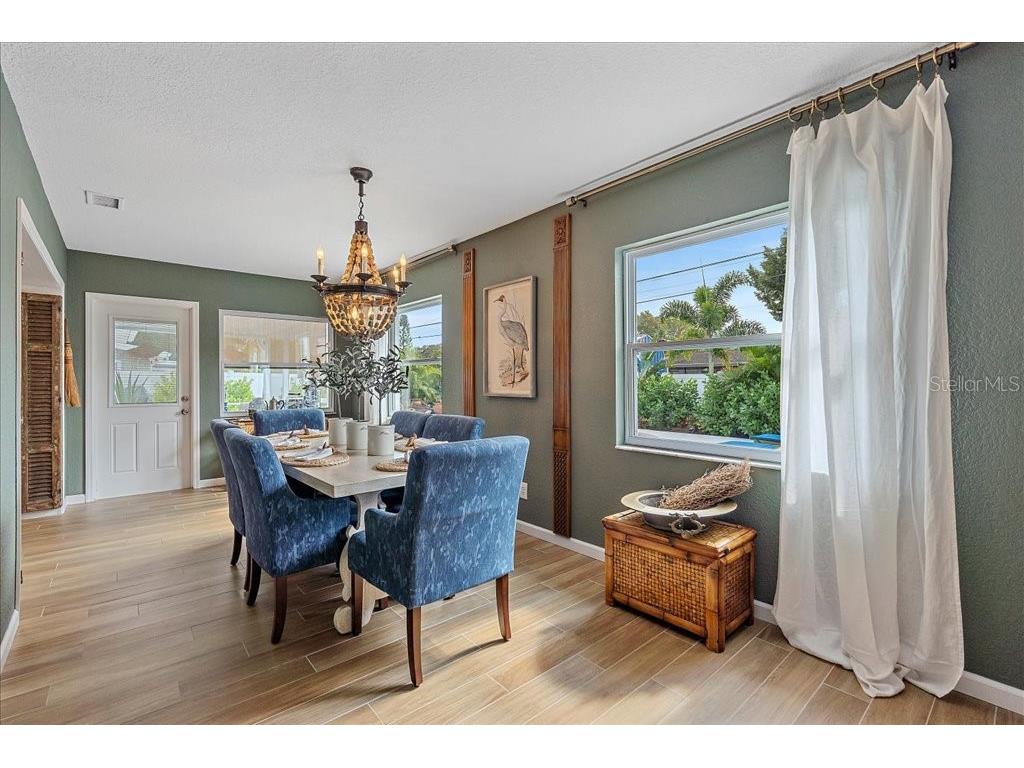 3018 Browning Street Sarasota FL 34237 A4684131 image22
