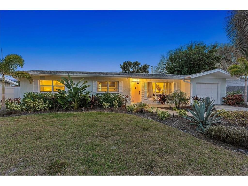 3018 Browning Street Sarasota FL 34237 A4684131 image4