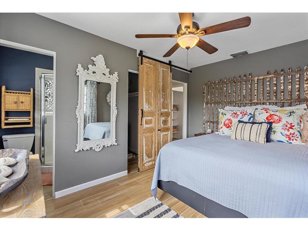 3018 Browning Street Sarasota FL 34237 A4684131 image43