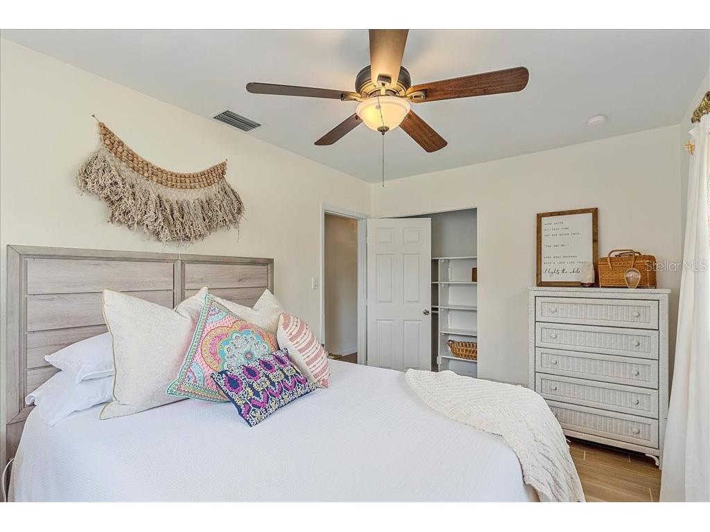 3018 Browning Street Sarasota FL 34237 A4684131 image46