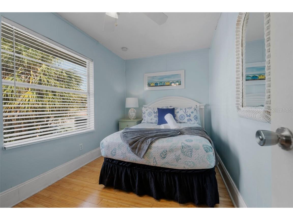 3018 Gulf Drive Holmes Beach FL 34217 A4651692 image13