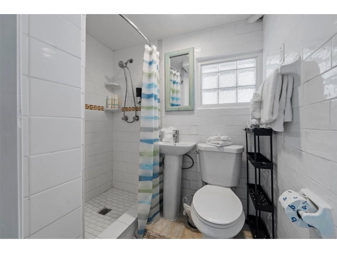 3018 Gulf Drive Holmes Beach FL 34217 A4651692 image34