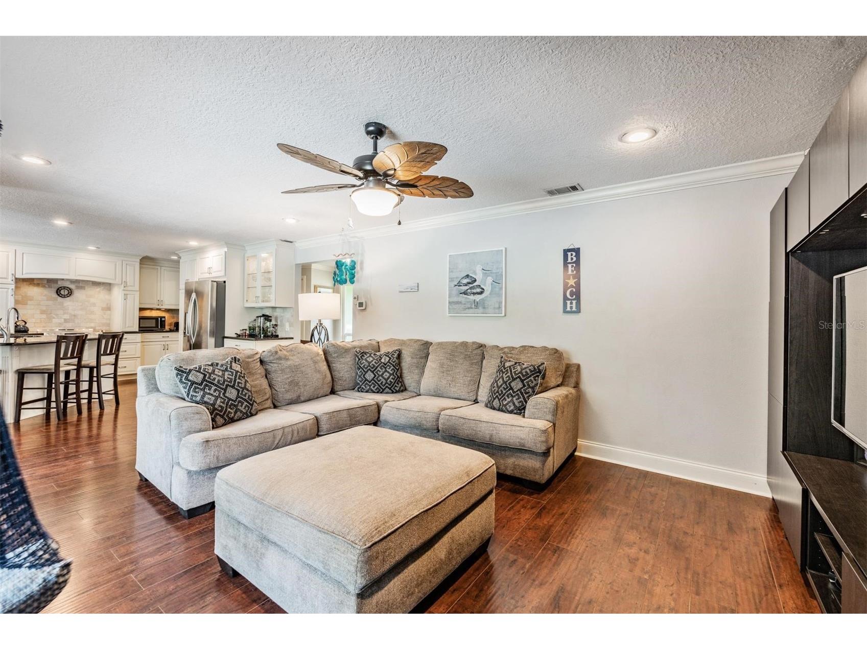 3018 Prestige Drive Clearwater FL 33759 TB8493228 image17