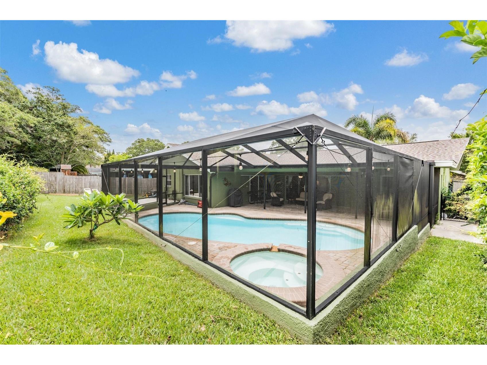 3018 Prestige Drive Clearwater FL 33759 TB8493228 image39