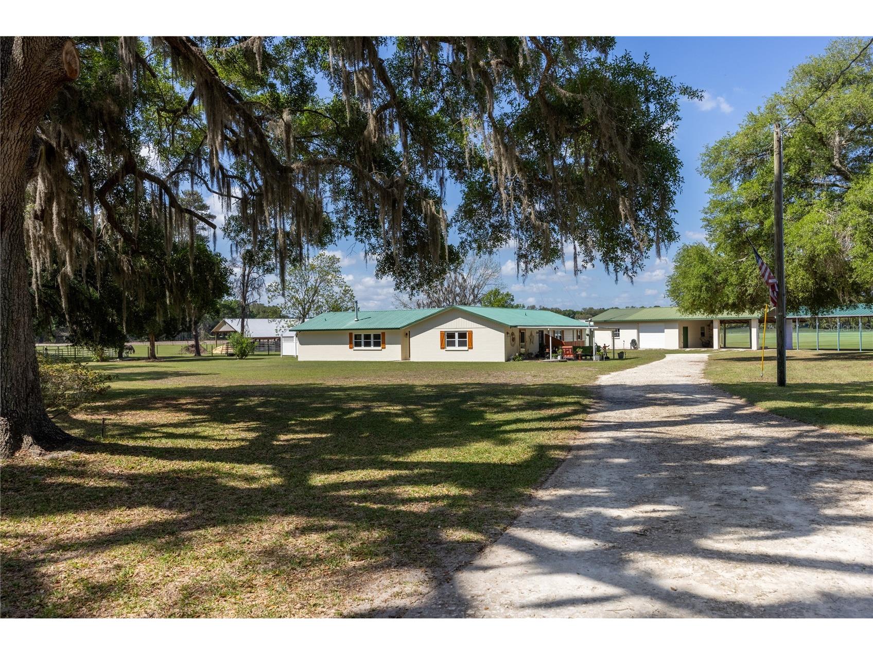 3019 SE 90th Avenue Newberry FL 32669 GC539328 image1
