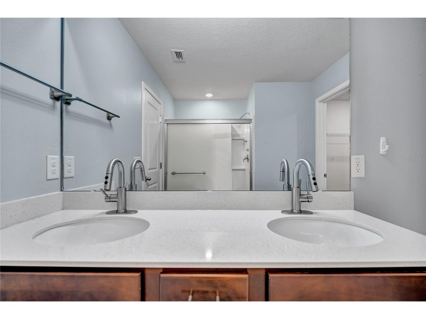 30191 Skylark Drive Wesley Chapel FL 33545 TB8490751 image21