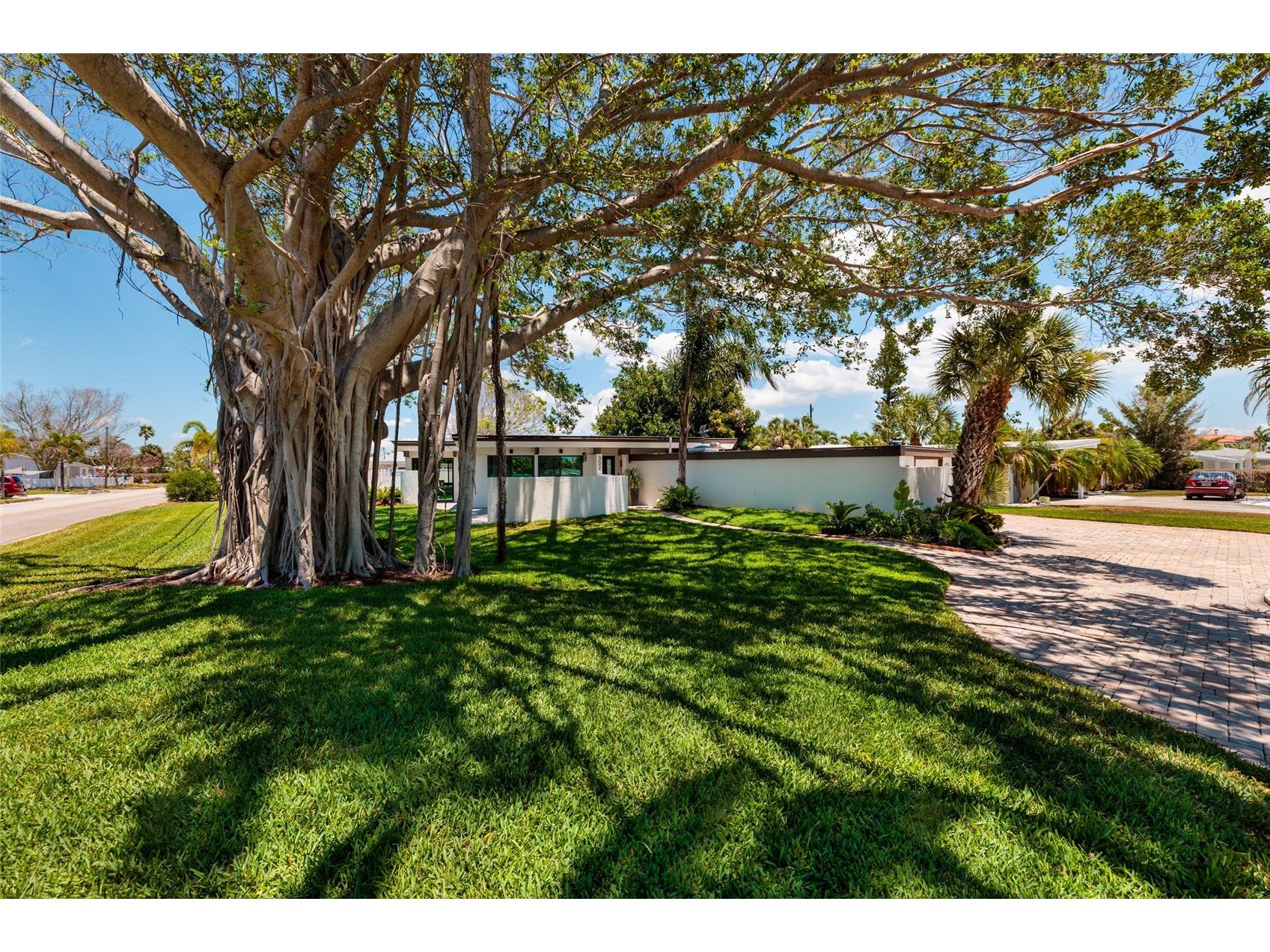 302 41st Avenue Saint Pete Beach FL 33706 TB8511008 image43