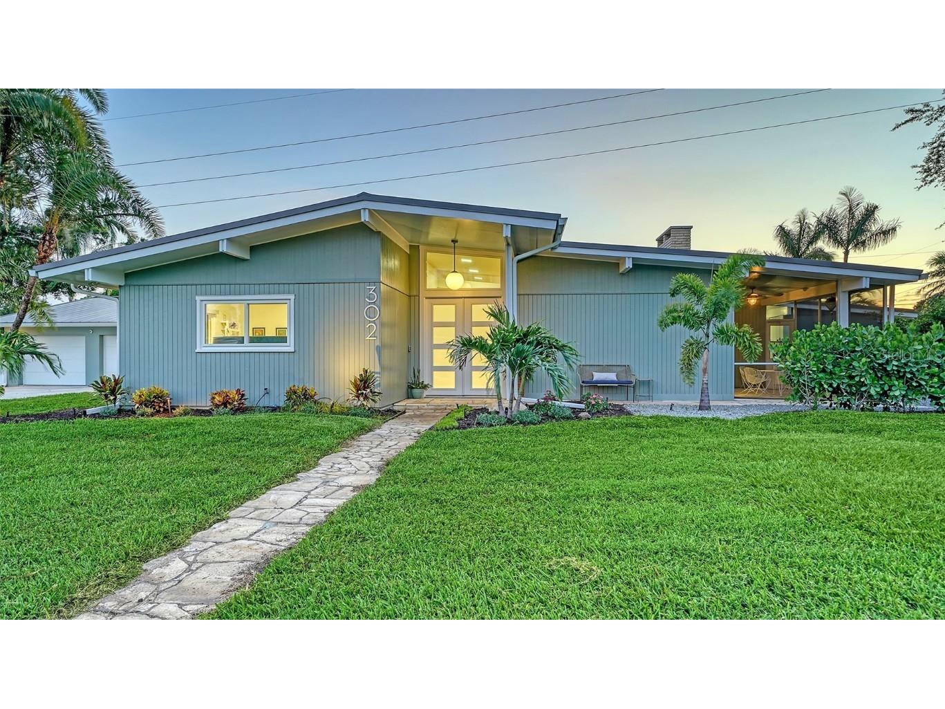 302 45th Street W Bradenton FL 34209 A4635369 image1