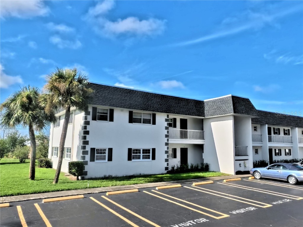 302 47th Avenue Drive W #117 Bradenton FL 34207 A4664238 image1