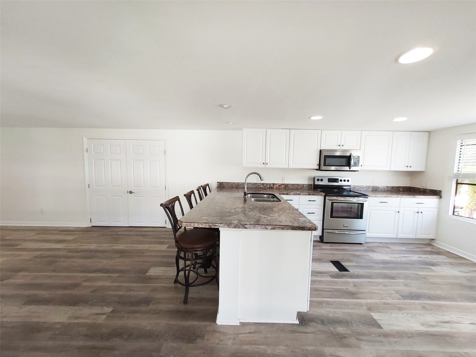 302 52nd Avenue Terrace E Bradenton FL 34203 TB8497034 image5