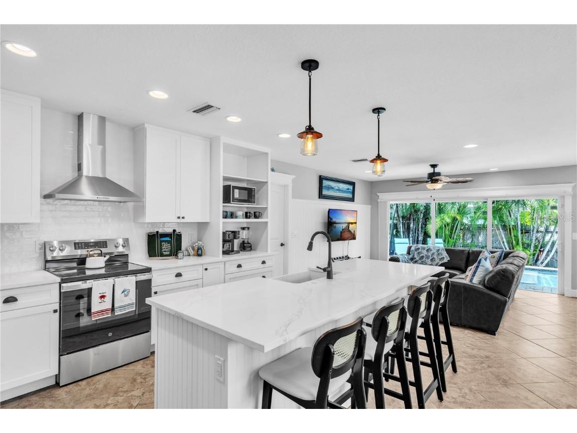 302 67th Street Holmes Beach FL 34217 A4674440 image12