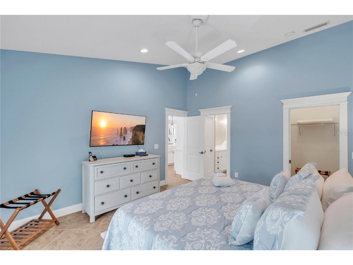 302 67th Street Holmes Beach FL 34217 A4674440 image17