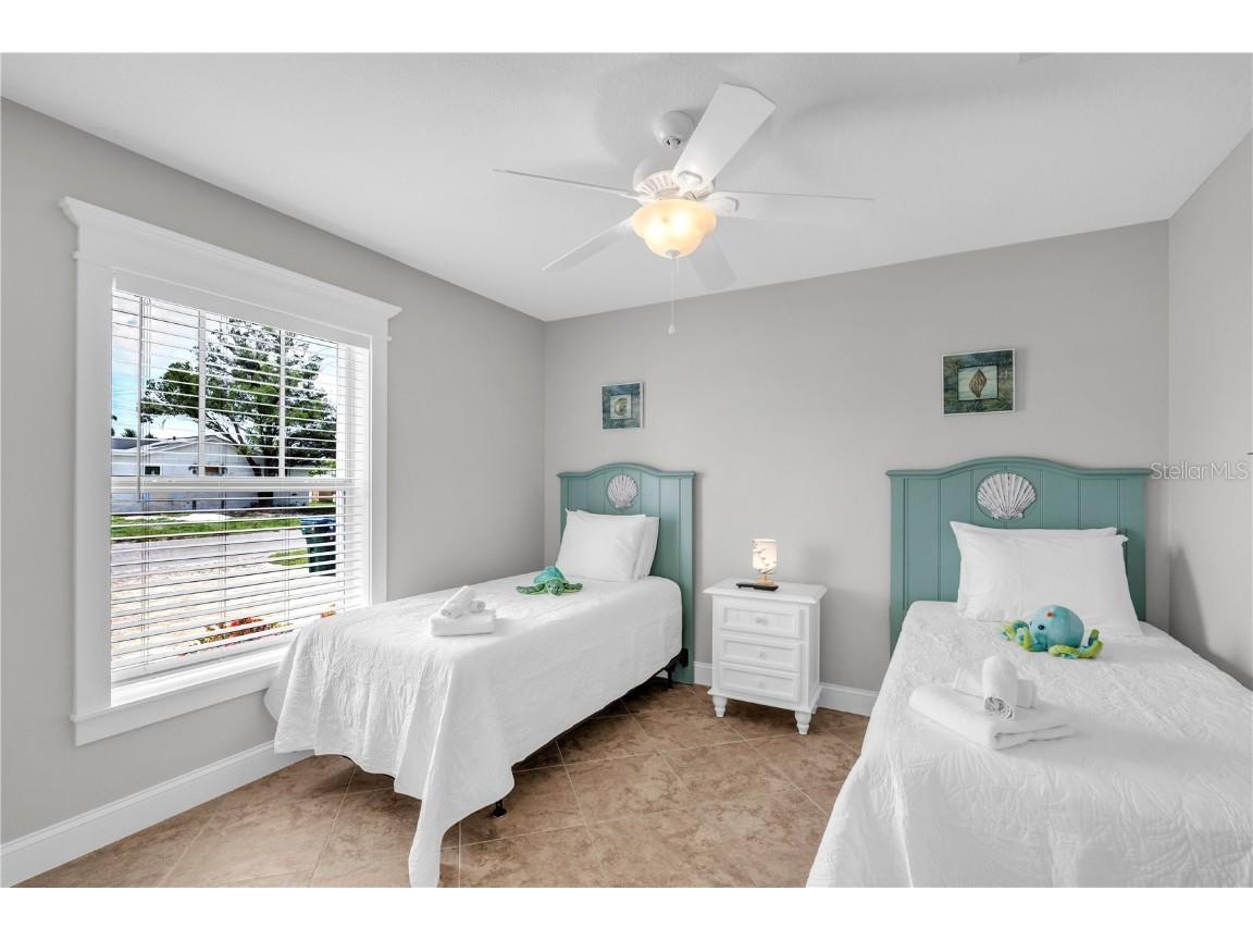 302 67th Street Holmes Beach FL 34217 A4674440 image26