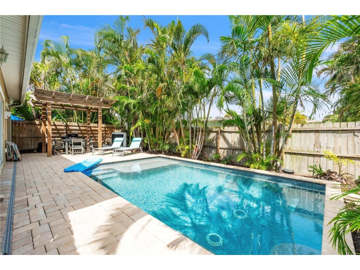 302 67th Street Holmes Beach FL 34217 A4674440 image33