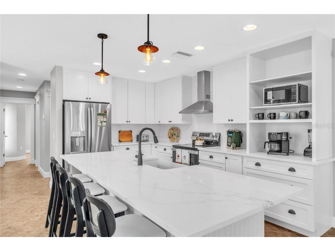 302 67th Street Holmes Beach FL 34217 A4674440 image6