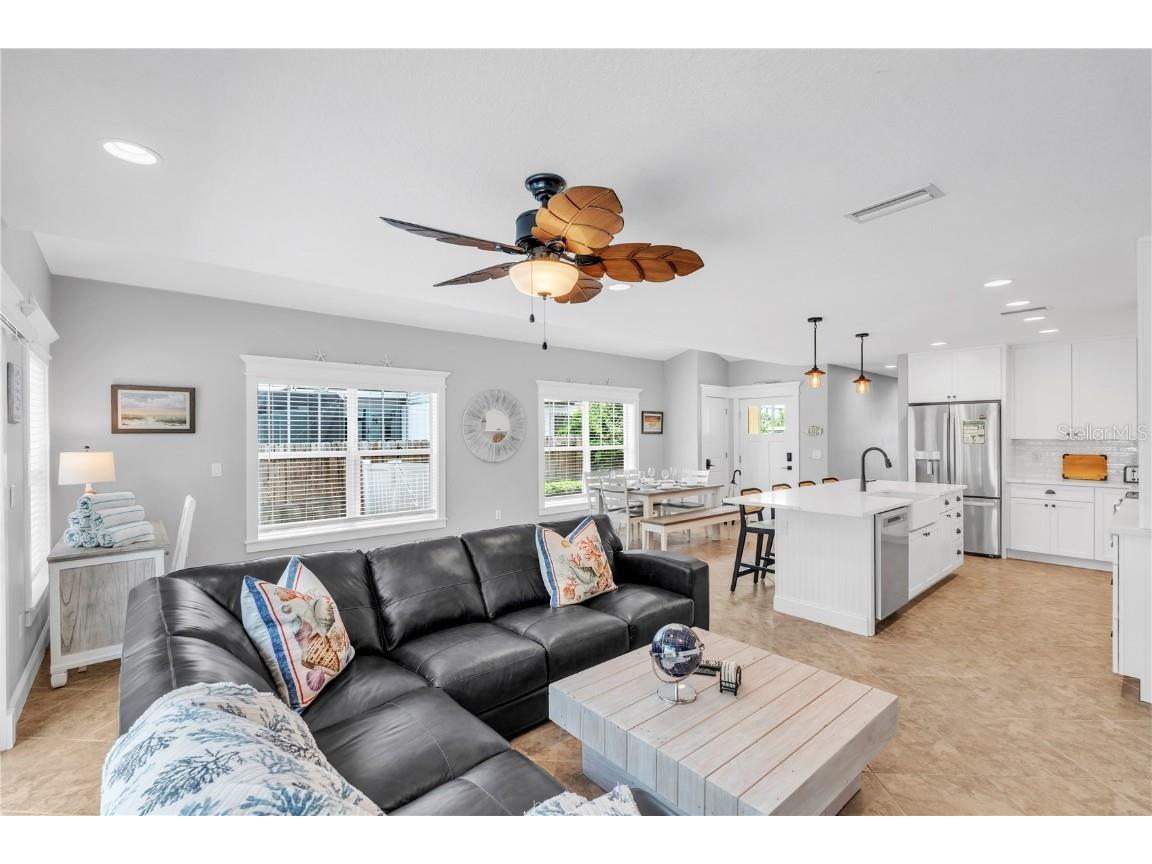 302 67th Street Holmes Beach FL 34217 A4674440 image7