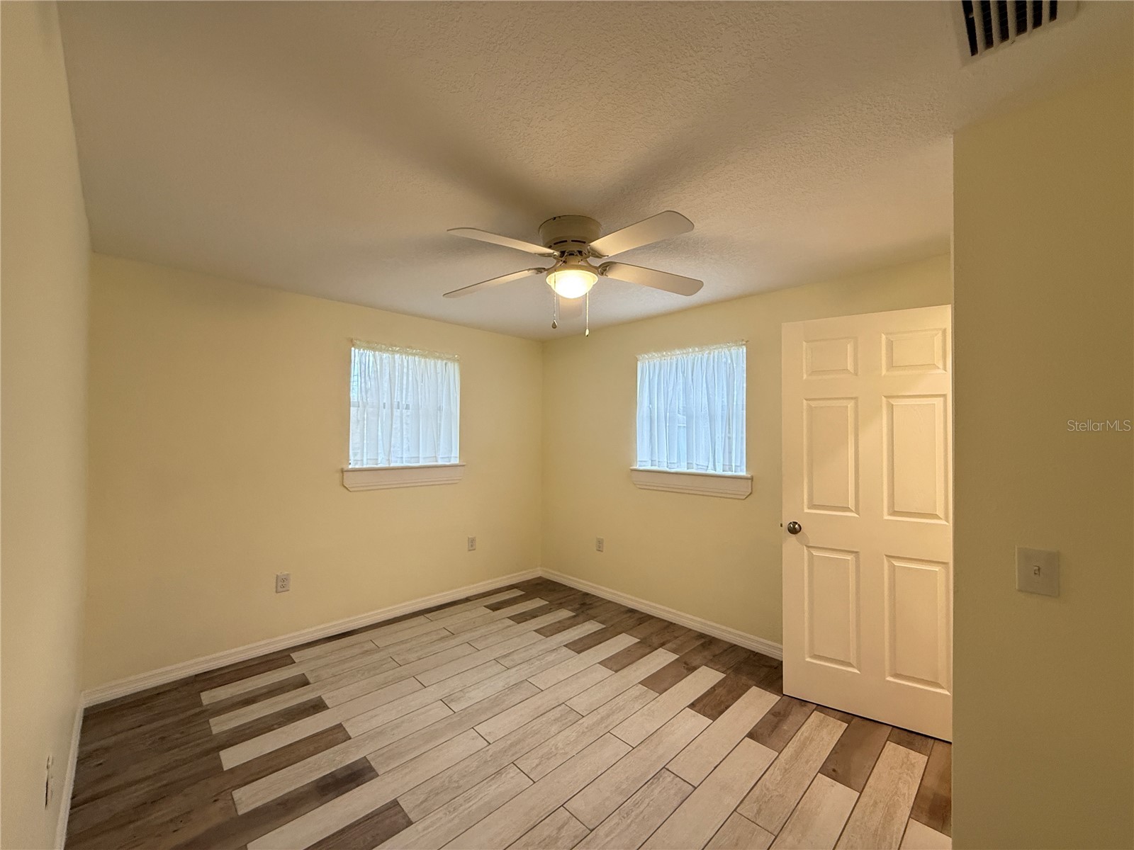 302 Adele Street Edgewater FL 32132 NS1087427 image4