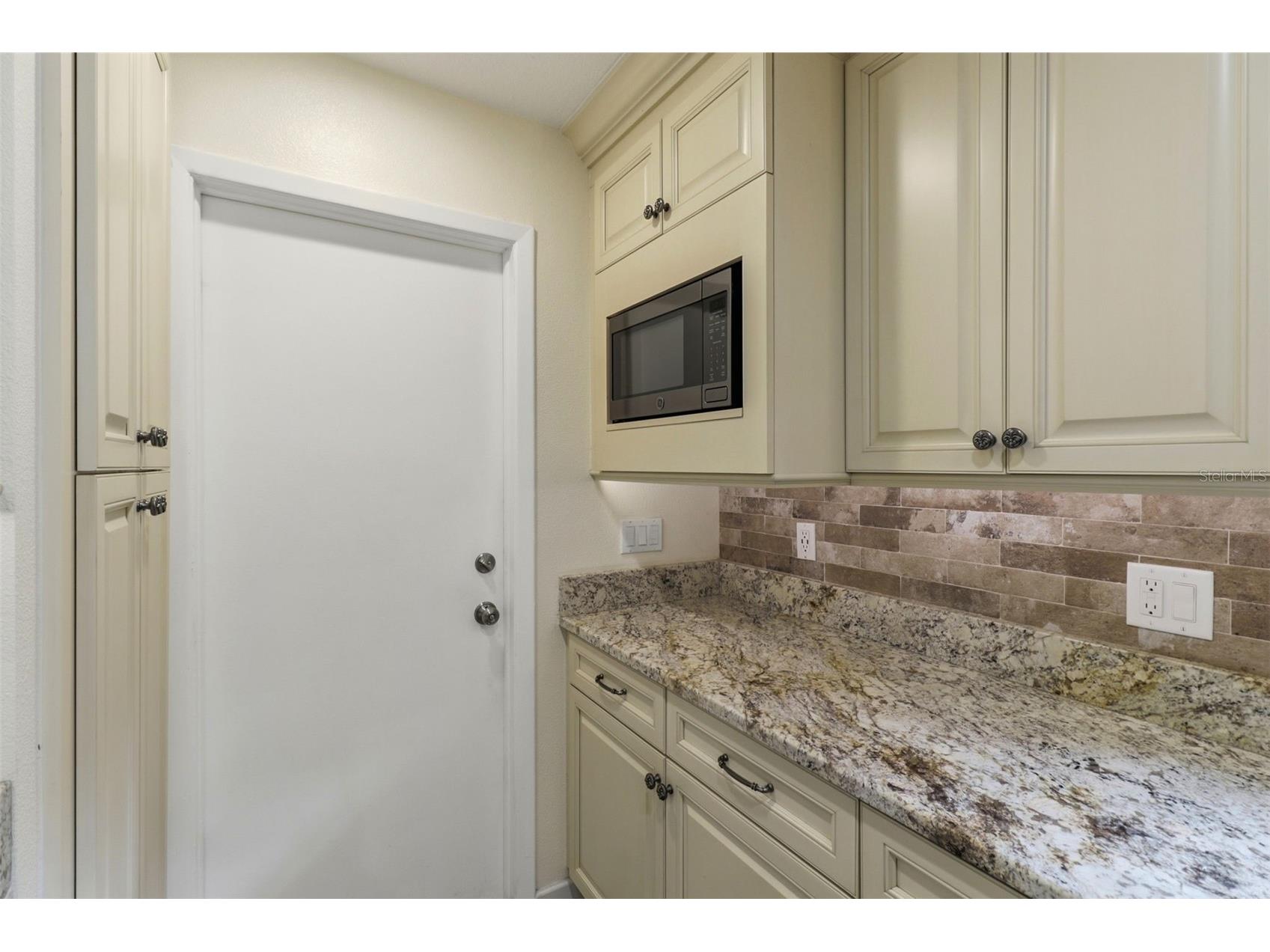 302 Bloomingfield Drive Brandon FL 33511 TB8527541 image14