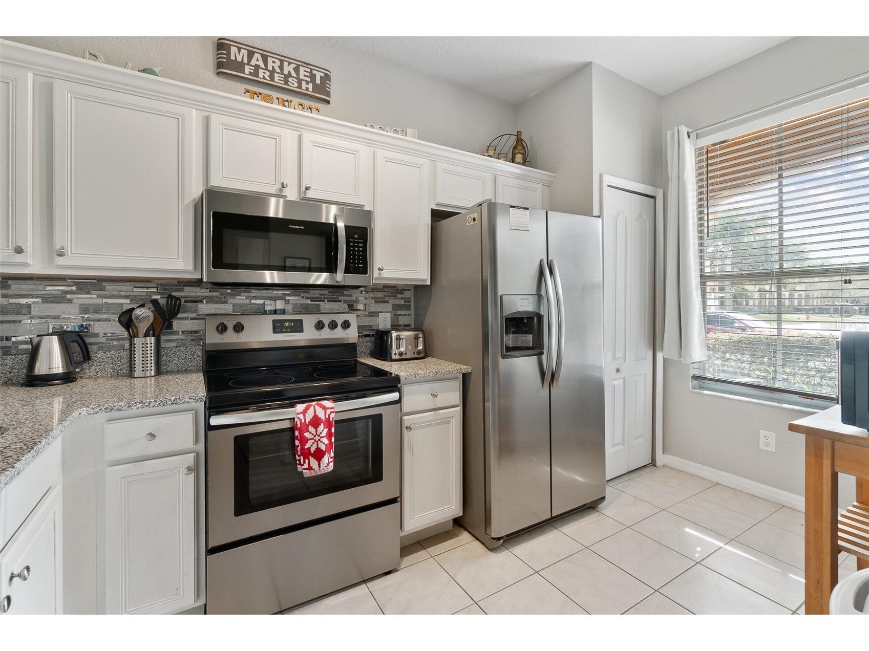 302 Calabria Avenue Davenport FL 33897 O6291072 image5