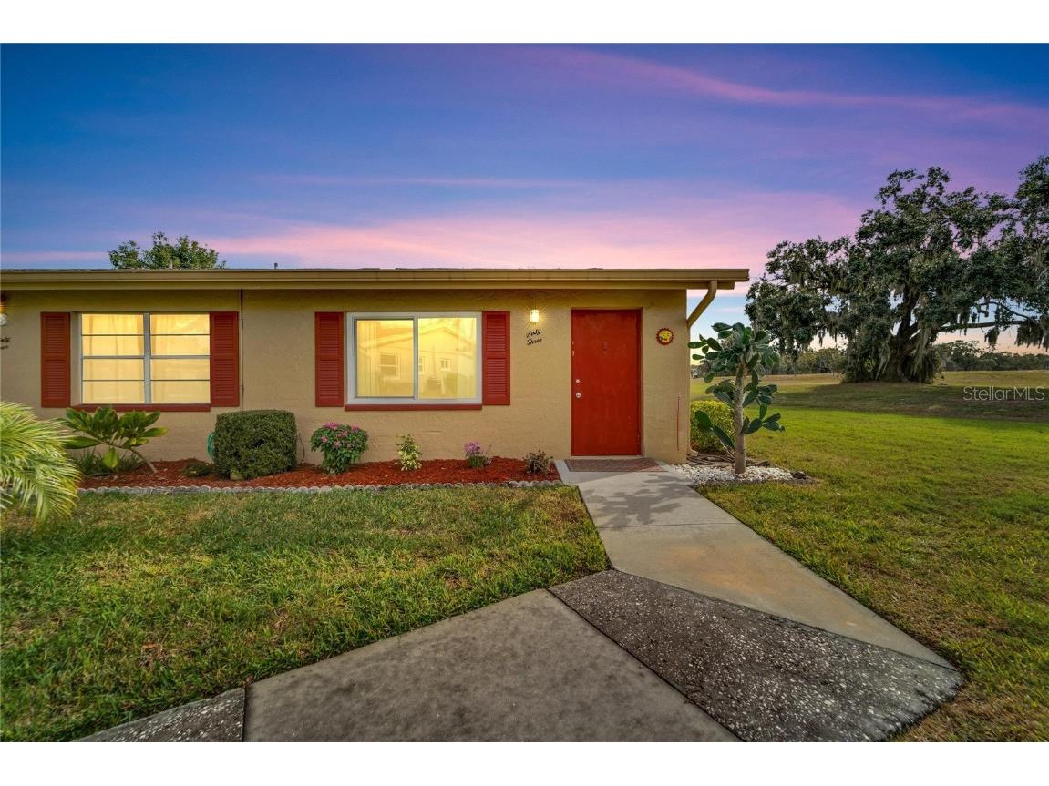 302 Canton Court #63 Sun City Center FL 33573 T3494651 image1